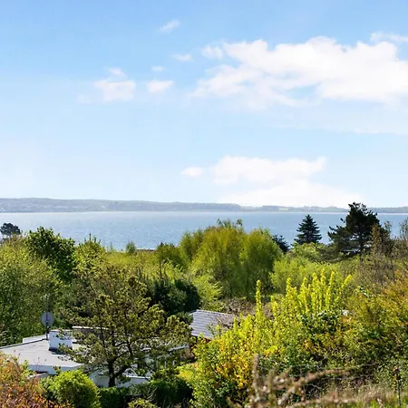 Stunning In With 2 Bedrooms And Wifi