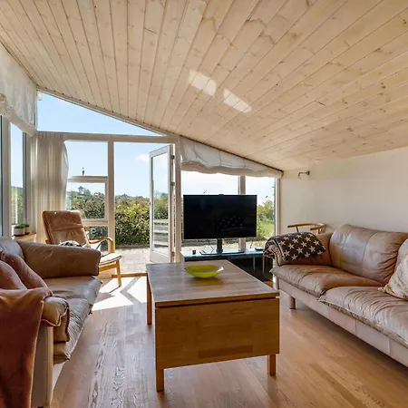 Stunning In With 2 Bedrooms And Wifi Holiday home Ebeltoft