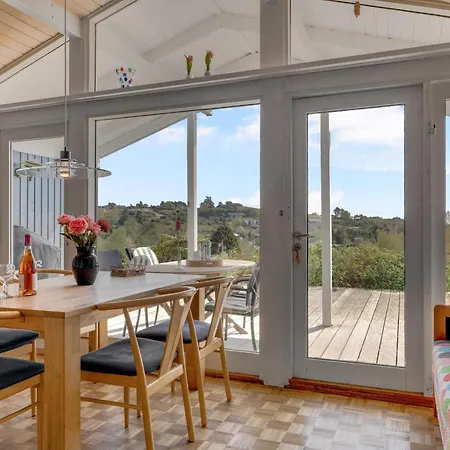 Stunning In With 2 Bedrooms And Wifi Ebeltoft