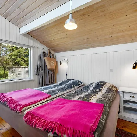 Stunning In With 2 Bedrooms And Wifi Holiday home